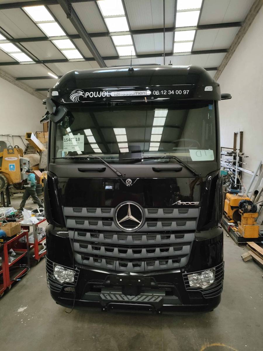 Marquage de véhicule Nimes vers Uzès